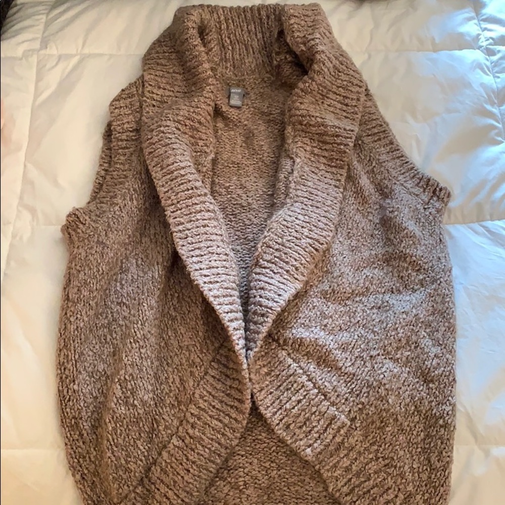 Aerie sweater vest
